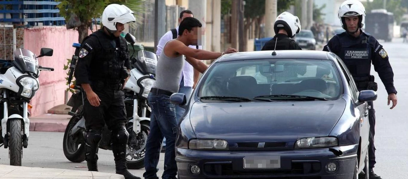 Συμπλοκή Ρομά με αστυνομικούς στην Λέσβο: Έπεσαν πυροβολιασμοί - Συνελήφθησαν 8 άτομα